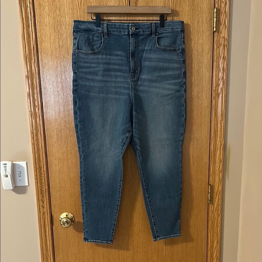 NWOT American Eagle Curvy Highest Rise Jegging Jeans Sz 18 Short